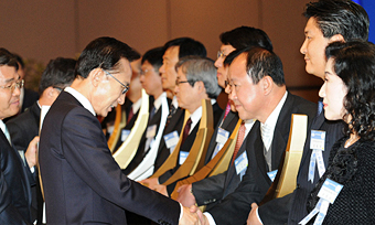 COMMENDATION BY KOREA PRESIDENT MYEONG-BAK LEE